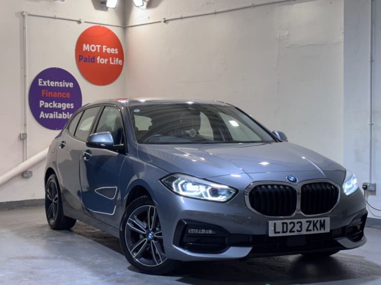 BMW 1 SERIES