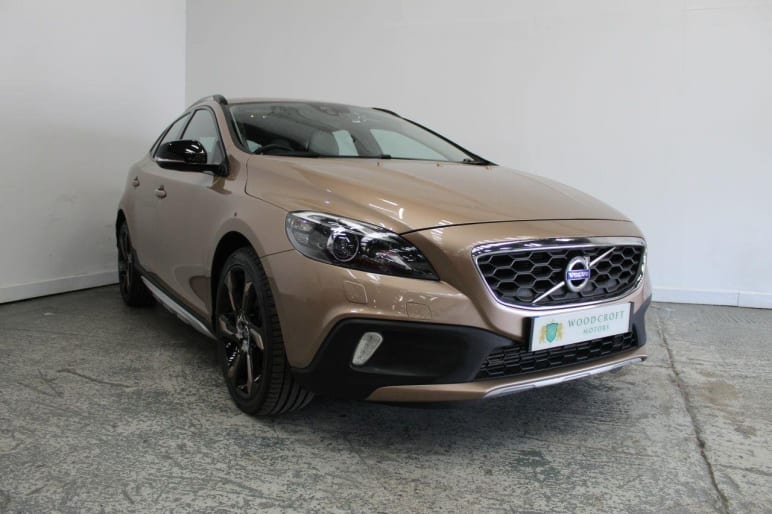 VOLVO V40