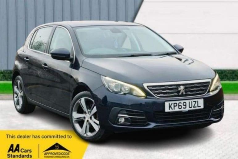 PEUGEOT 308