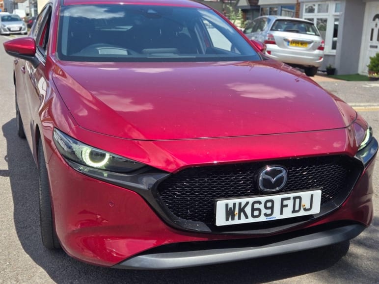 MAZDA 3