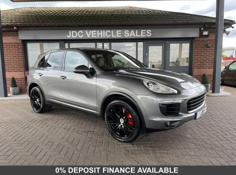 PORSCHE CAYENNE