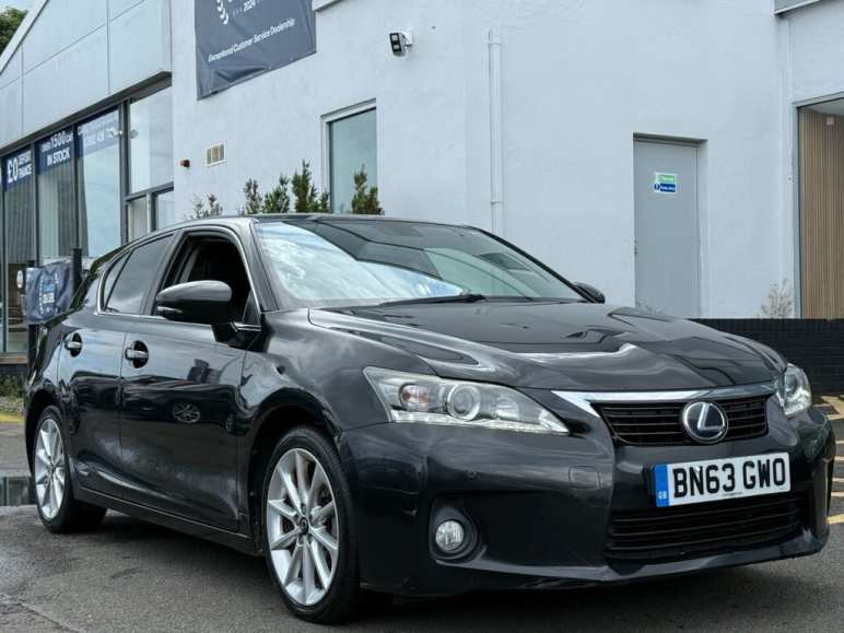 1.8 200h Advance Hatchback 5dr Petrol Hybrid CVT E