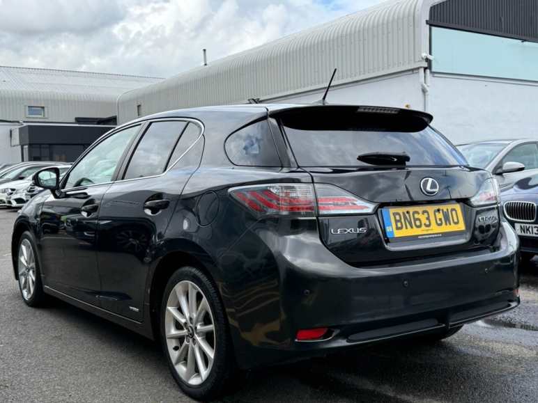 1.8 200h Advance Hatchback 5dr Petrol Hybrid CVT E