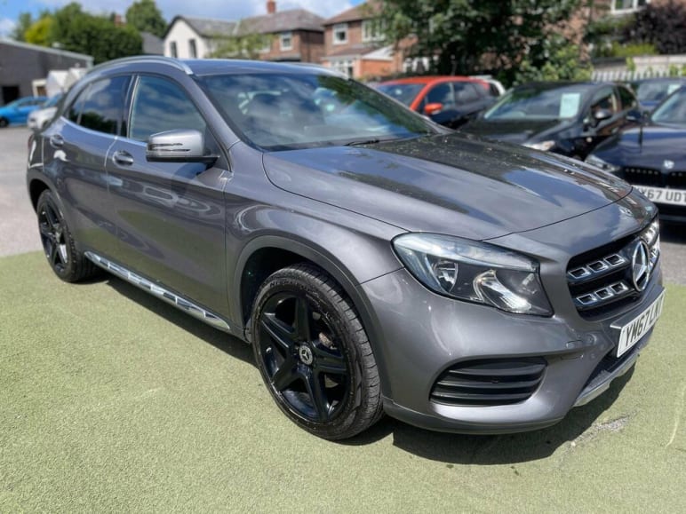 MERCEDES-BENZ GLA