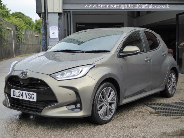 TOYOTA YARIS