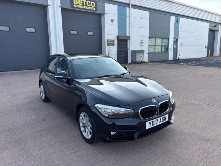 BMW 1 SERIES