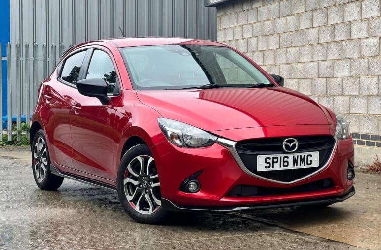 MAZDA 2