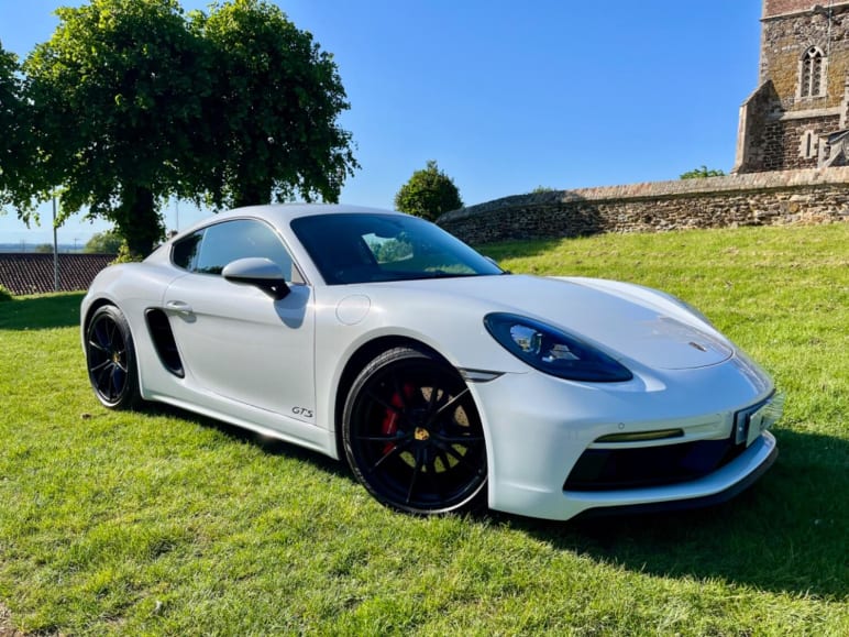 PORSCHE CAYMAN