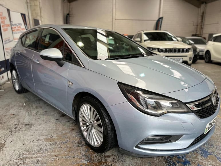 VAUXHALL ASTRA