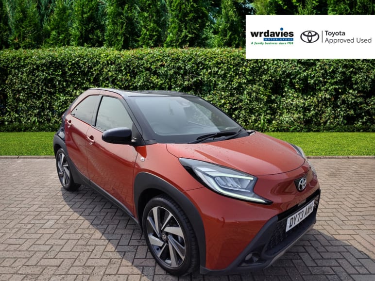 TOYOTA AYGO X
