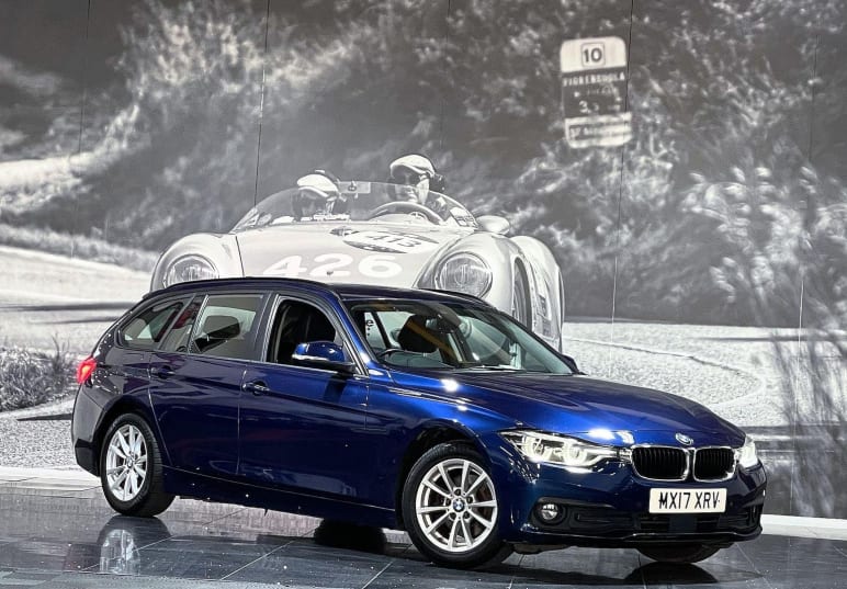 BMW 3 SERIES