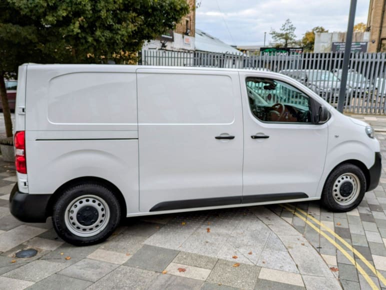 e 1000 50kWh Professional