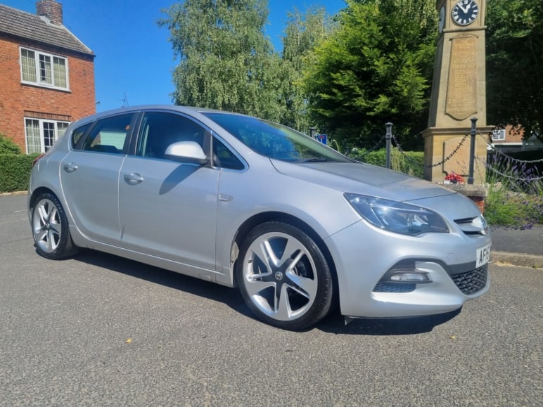 VAUXHALL ASTRA