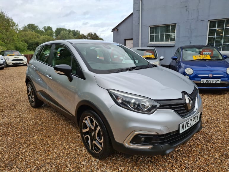 RENAULT CAPTUR