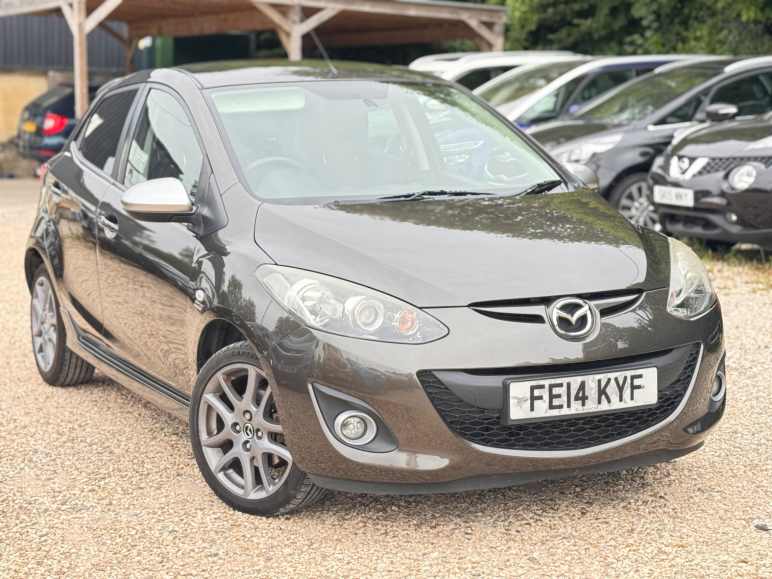 MAZDA 2
