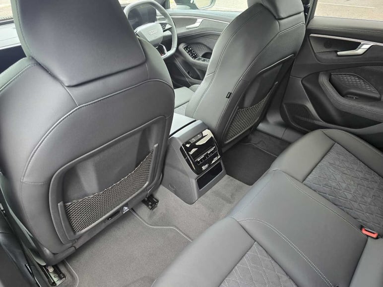 Avant Launch Edition TDI quattro 204 PS S tronic