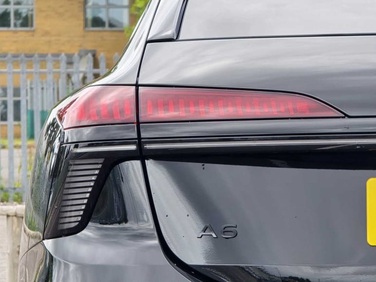 Avant Launch Edition TDI quattro 204 PS S tronic