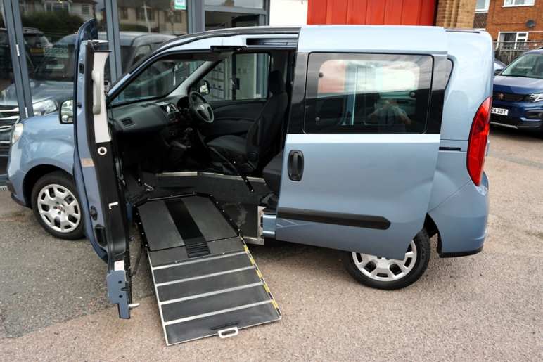 EASY, Disabled, Wheelchair Accessible Vehicle, WAV.