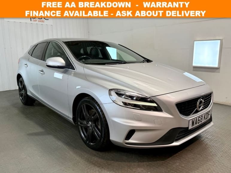 VOLVO V40