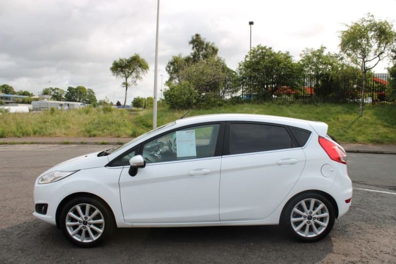 FORD FIESTA