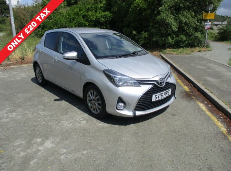 TOYOTA YARIS
