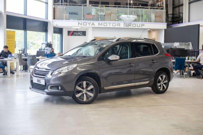 PEUGEOT 2008