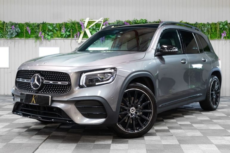MERCEDES-BENZ GLB