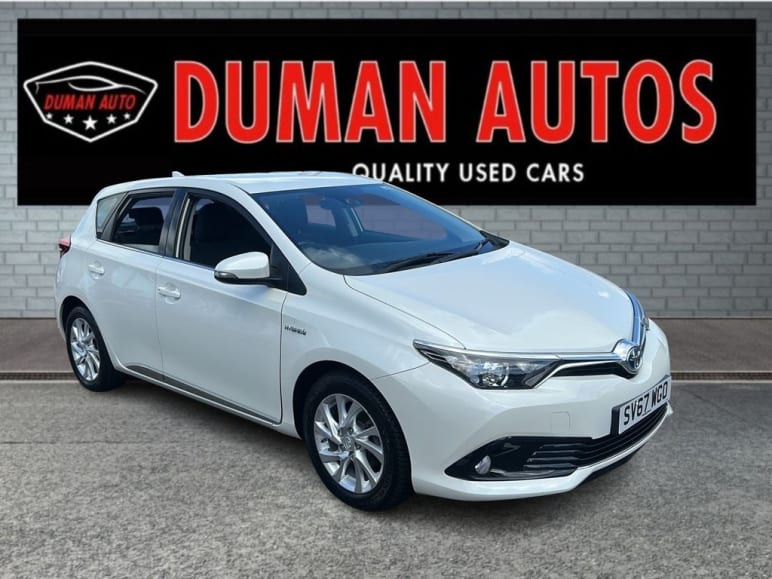 TOYOTA AURIS