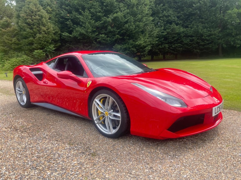 FERRARI 488 GTB