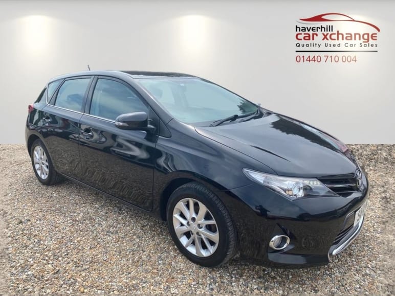 TOYOTA AURIS