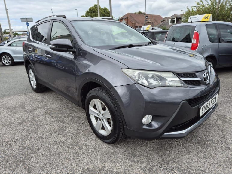 TOYOTA RAV 4