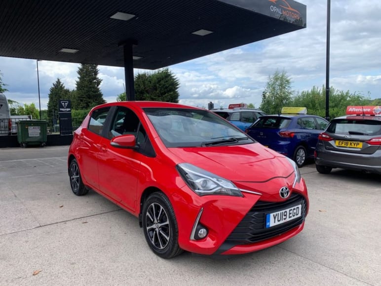 TOYOTA YARIS
