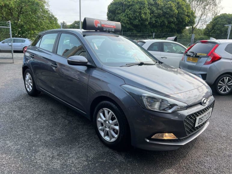 HYUNDAI I20