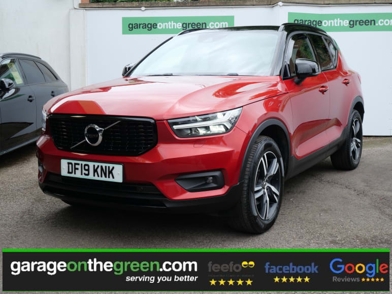 VOLVO XC40