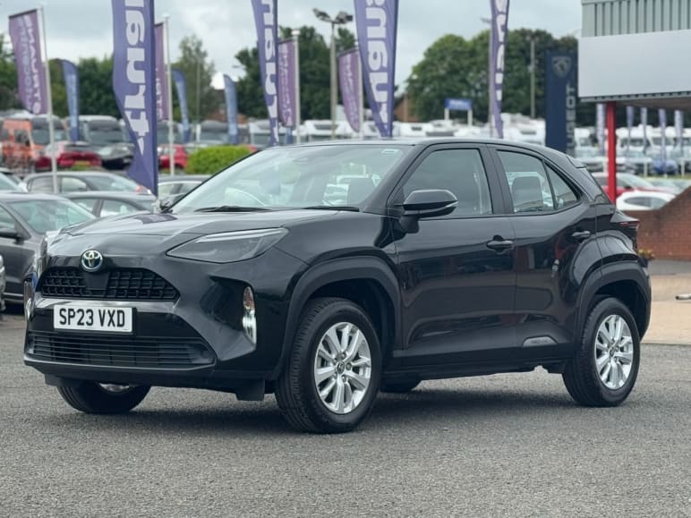 TOYOTA YARIS CROSS