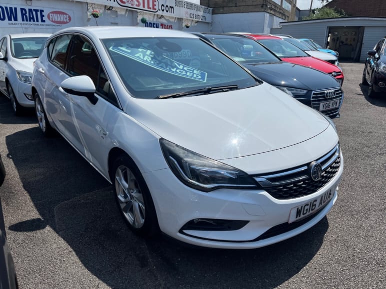 VAUXHALL ASTRA
