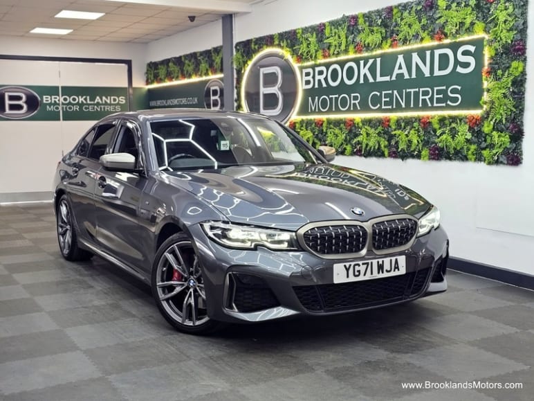 BMW 3 SERIES