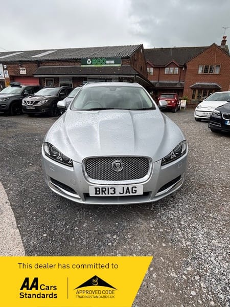 JAGUAR XF