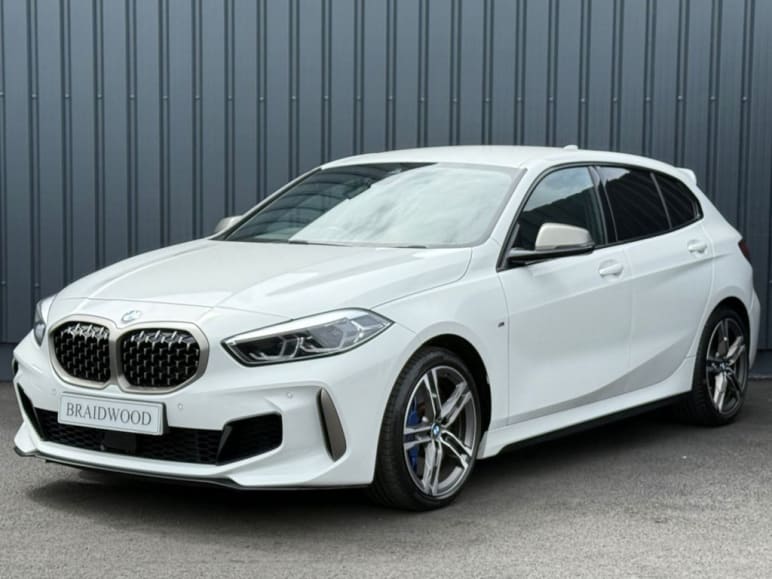 BMW 1 SERIES