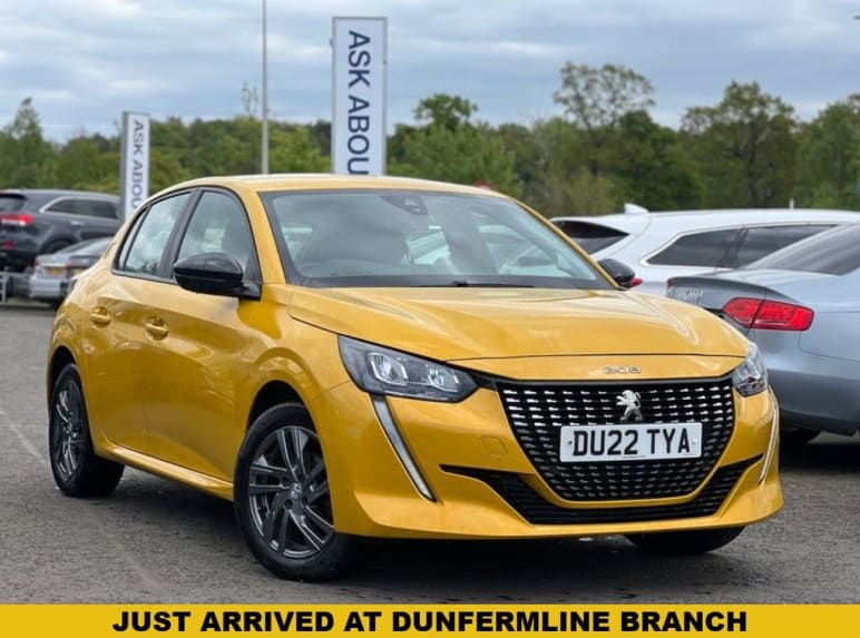 PEUGEOT 208