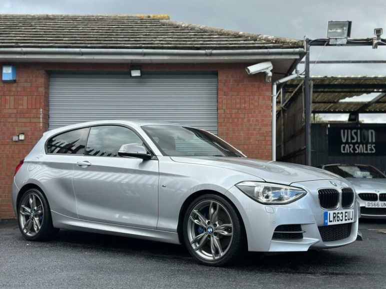 BMW 1 SERIES