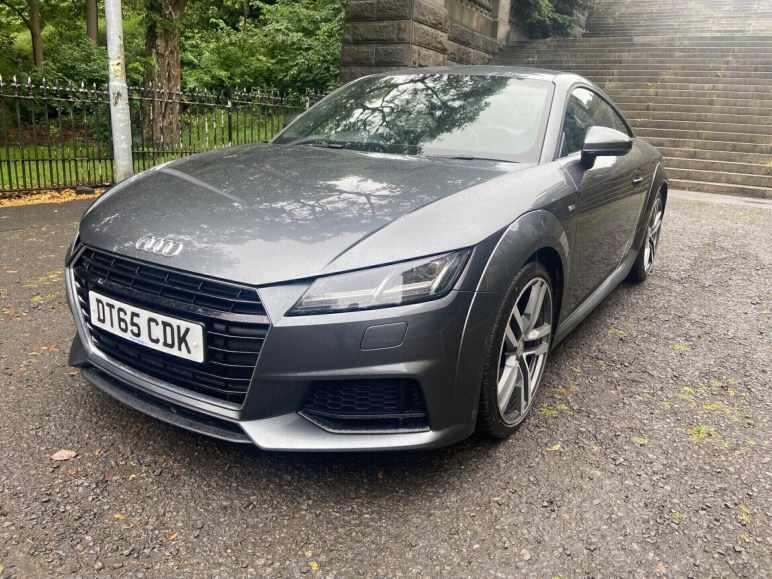 AUDI TT