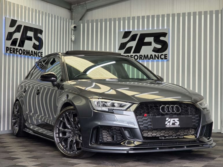 AUDI RS3