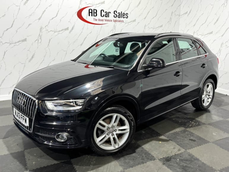 AUDI Q3