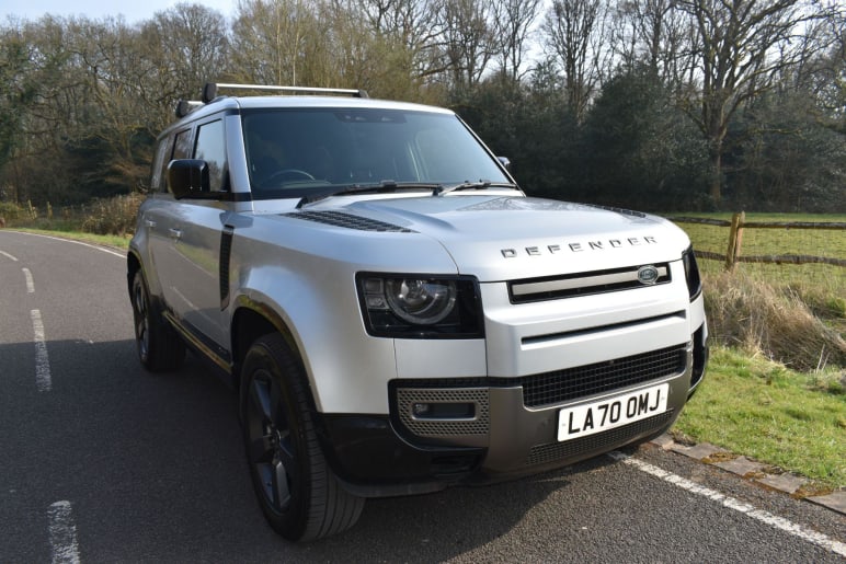 LAND ROVER DEFENDER