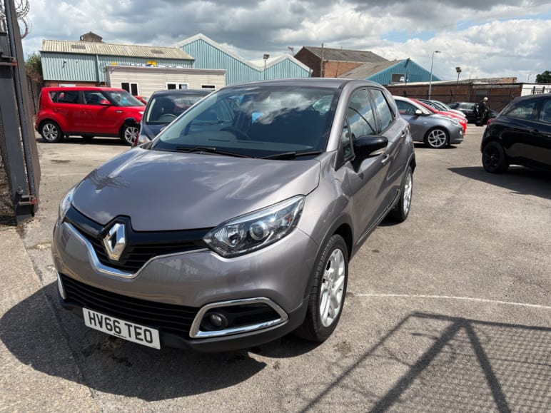 RENAULT CAPTUR