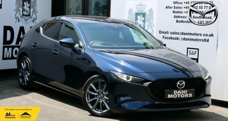 MAZDA 3