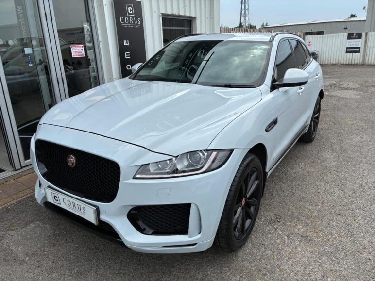 JAGUAR F-PACE