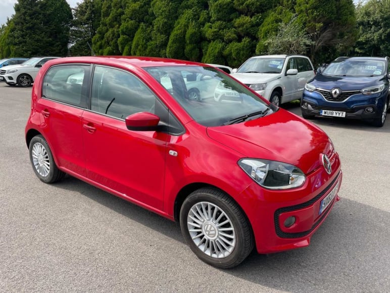 VOLKSWAGEN UP