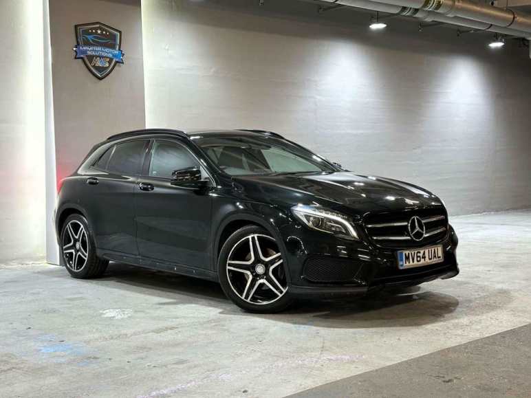 MERCEDES-BENZ GLA